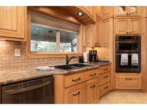 4101 NW 21st Street Redmond OR 97756