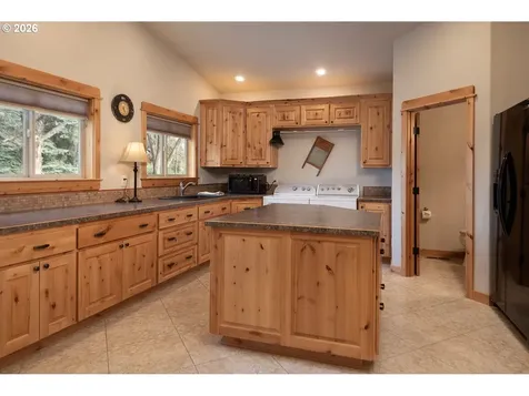 4101 NW 21st Street Redmond OR 97756