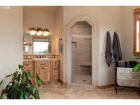 4101 NW 21st Street Redmond OR 97756