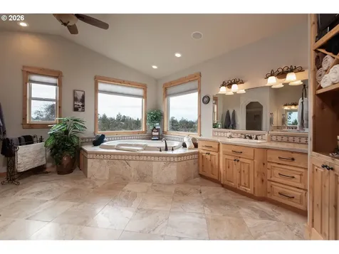 4101 NW 21st Street Redmond OR 97756