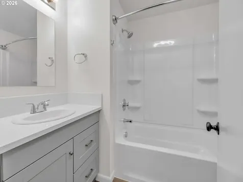 4974 Nina Avenue SE Salem OR 97302