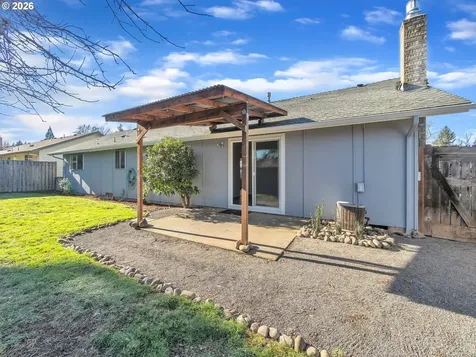 4974 Nina Avenue SE Salem OR 97302