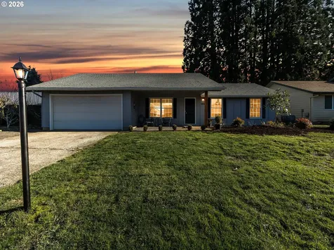 4974 Nina Avenue SE Salem OR 97302