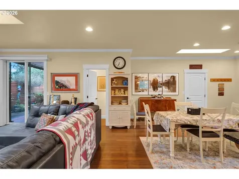1630 38th Loop Florence OR 97439