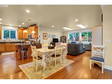 1630 38th Loop Florence OR 97439