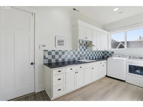 2355 Tuscana Avenue Salem OR 97306