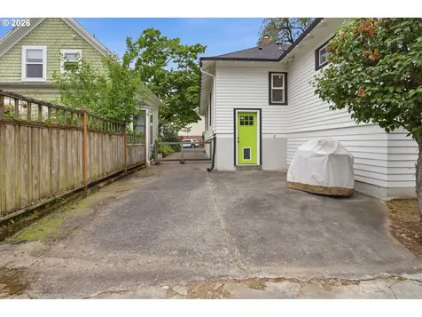 334 SE 78th Avenue Portland OR 97215