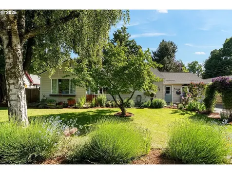 495 Arthur Street Woodburn OR 97071