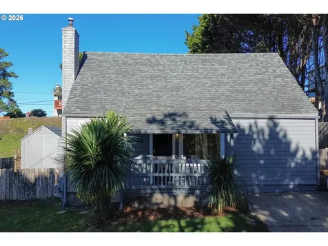 1523 NE 12th Street Lincoln City OR 97367