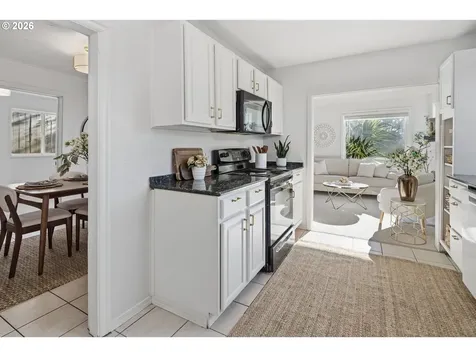 1523 NE 12th Street Lincoln City OR 97367