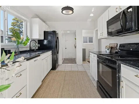 1523 NE 12th Street Lincoln City OR 97367
