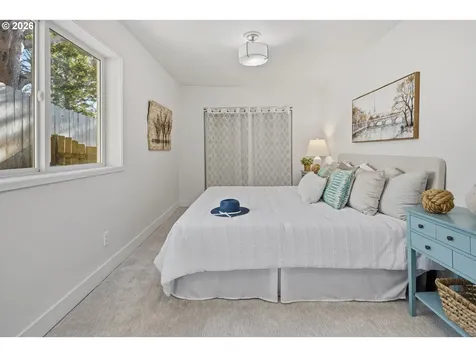 1523 NE 12th Street Lincoln City OR 97367
