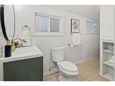 1523 NE 12th Street Lincoln City OR 97367