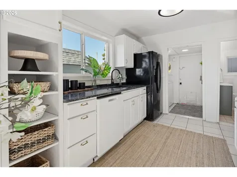 1523 NE 12th Street Lincoln City OR 97367
