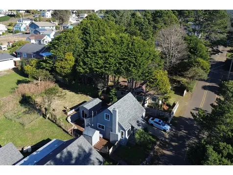 1523 NE 12th Street Lincoln City OR 97367