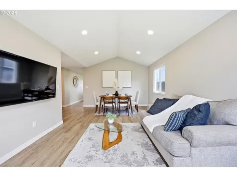 16002 NE 47th Street Vancouver WA 98682