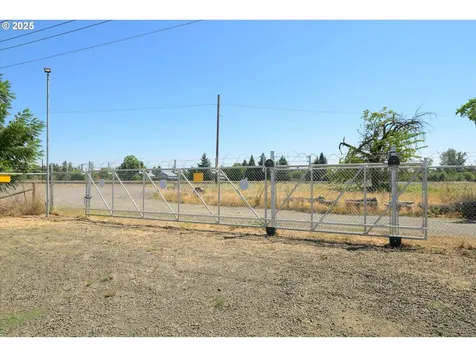 2002 Kintyre Street Eugene OR 97402
