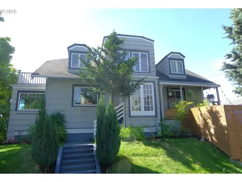 1830 SE Claybourne Street Portland OR 97202