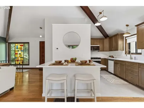 4131 SW Chesapeak Avenue Portland OR 97239