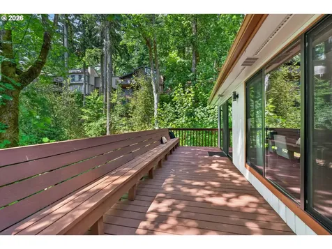 4131 SW Chesapeak Avenue Portland OR 97239