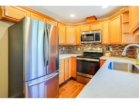 1042 18th Avenue SE Albany OR 97322