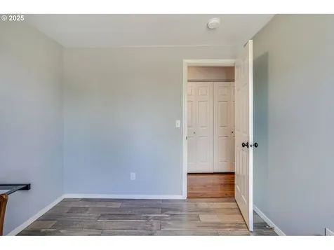 1042 18th Avenue SE Albany OR 97322
