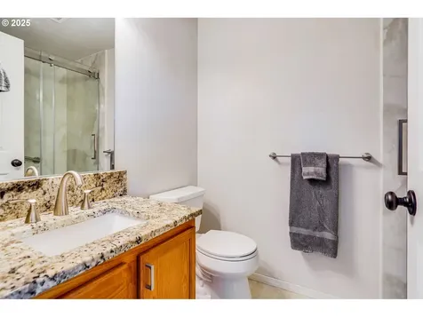 1042 18th Avenue SE Albany OR 97322
