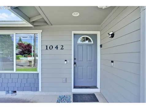 1042 18th Avenue SE Albany OR 97322