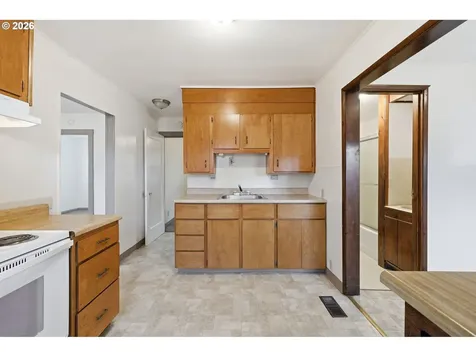 650 E Fairfield Street Gladstone OR 97027