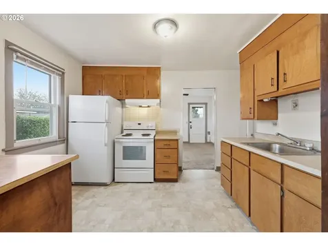 650 E Fairfield Street Gladstone OR 97027
