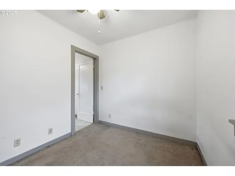 650 E Fairfield Street Gladstone OR 97027