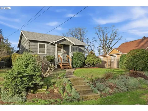 650 E Fairfield Street Gladstone OR 97027