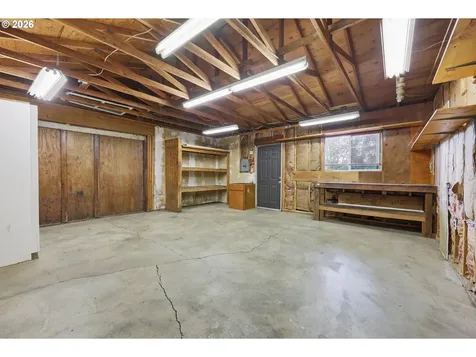 650 E Fairfield Street Gladstone OR 97027