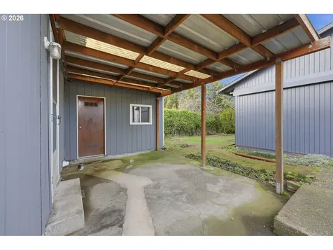 650 E Fairfield Street Gladstone OR 97027