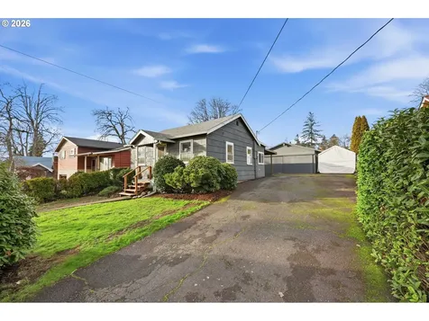 650 E Fairfield Street Gladstone OR 97027