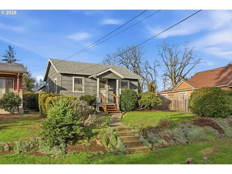 650 E Fairfield Street Gladstone OR 97027