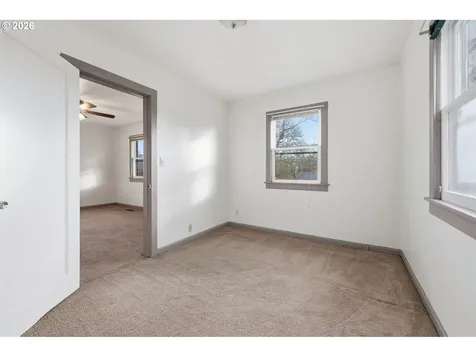 650 E Fairfield Street Gladstone OR 97027