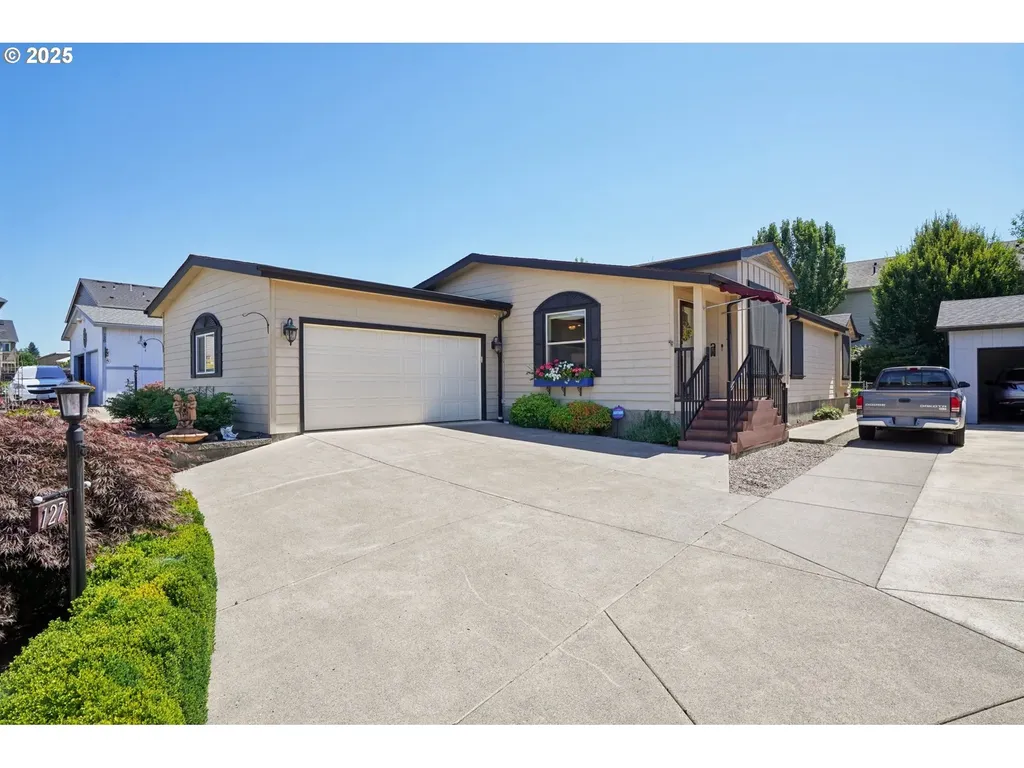 5101 NE 121st Avenue Vancouver WA 98682