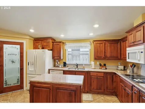 5101 NE 121st Avenue Vancouver WA 98682