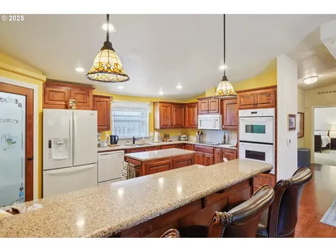 5101 NE 121st Avenue Vancouver WA 98682