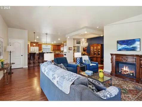 5101 NE 121st Avenue Vancouver WA 98682