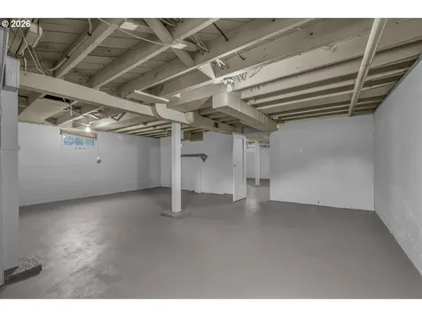 19237 NE Glisan Street Portland OR 97230