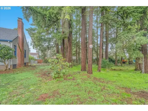 19237 NE Glisan Street Portland OR 97230