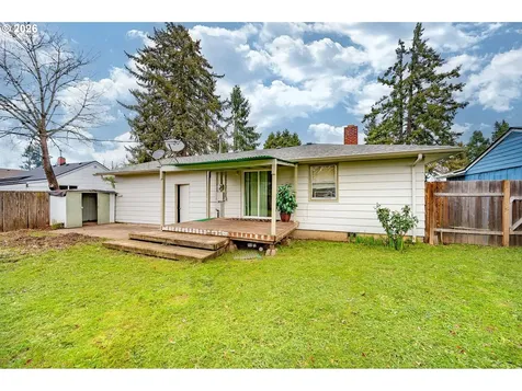 2495 G Street Springfield OR 97477