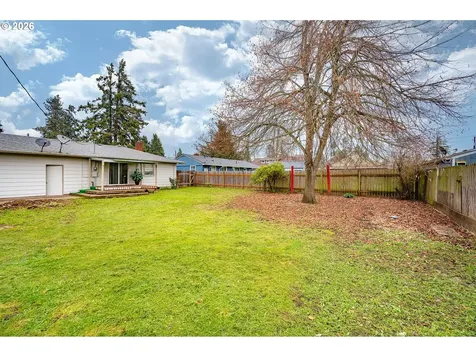 2495 G Street Springfield OR 97477