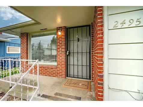 2495 G Street Springfield OR 97477