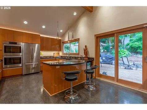 11 Da Vinci Street Lake Oswego OR 97035
