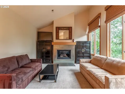 11 Da Vinci Street Lake Oswego OR 97035