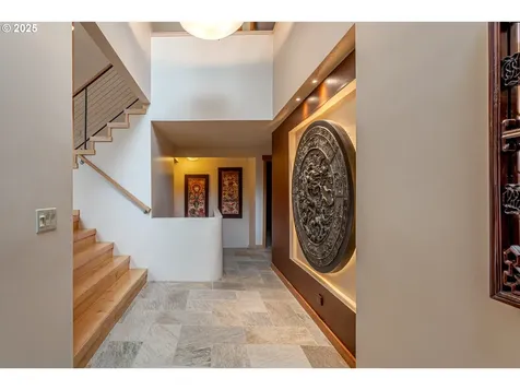 11 Da Vinci Street Lake Oswego OR 97035