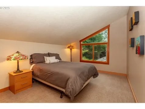 11 Da Vinci Street Lake Oswego OR 97035